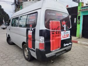 Microbus publicidad Coca cola impresion vinil proyectos inteligentes guatemala